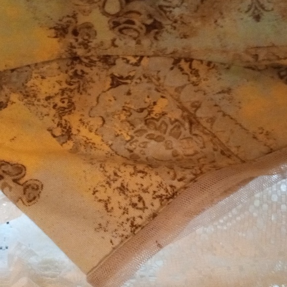 Top - Picture 3 of 5